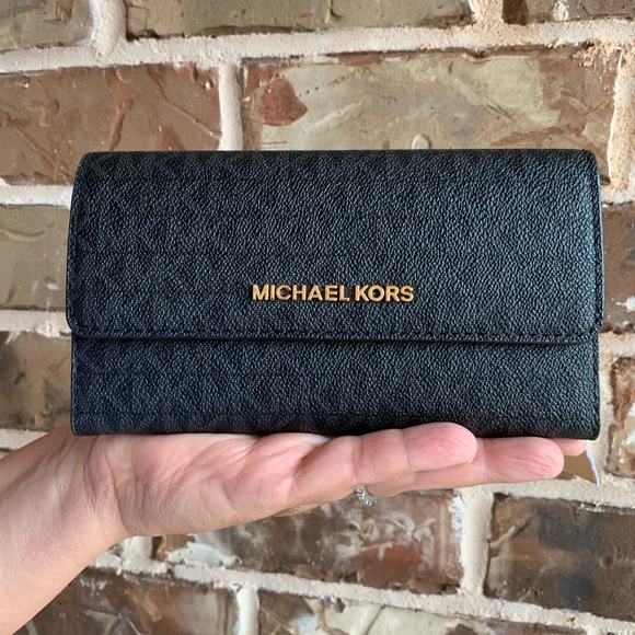 Michael Kors Accessories - OFFERS? NEW Michael Kors Trifold Wallet